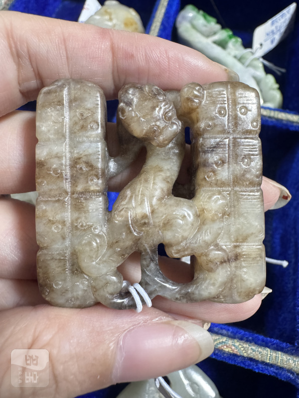 明 沁玉螭龙纹双管勒 - 图3